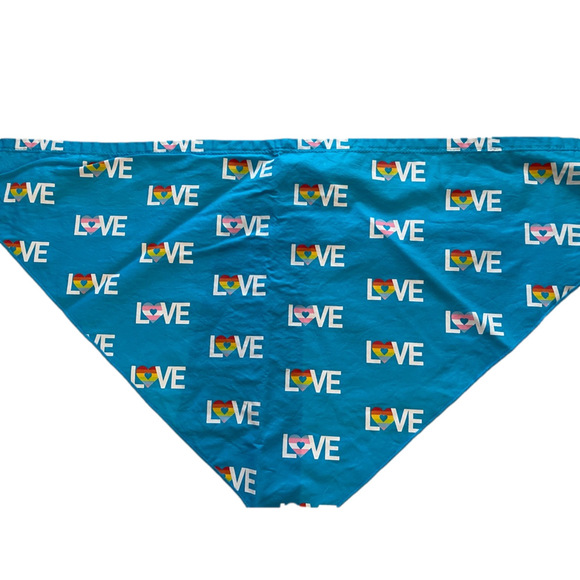 Unbranded Dog Bandana One Size Blue Rainbow LOVE - Picture 2 of 3